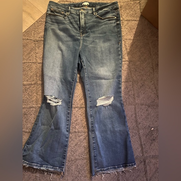 Good American Jeans - Picture 1 of 3